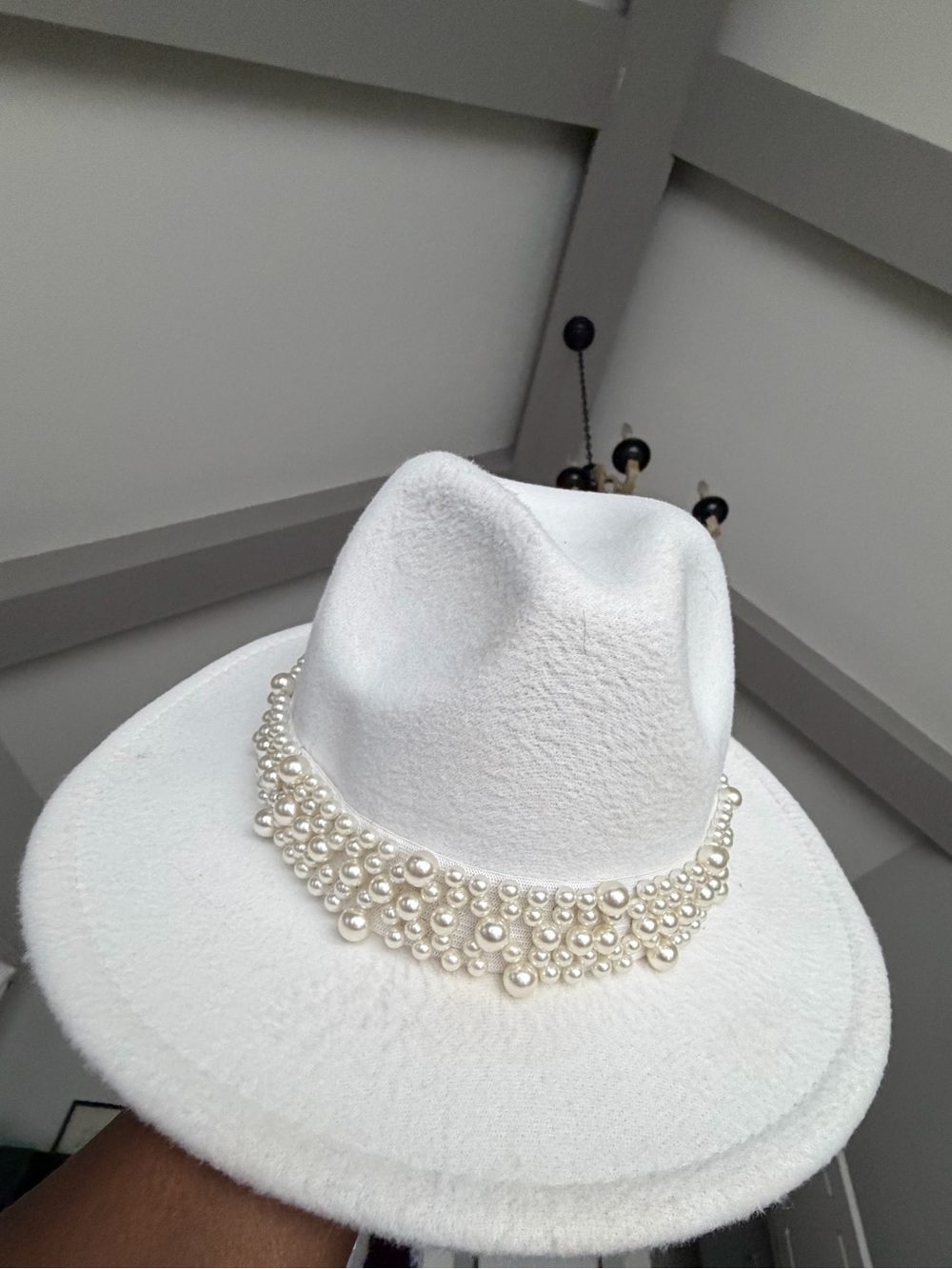 Elegant White Pearl-Trim Fedora Hat
